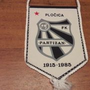 Stara sportska zastavica - FK Partizan   Pločica