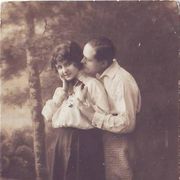 Razglednica čestitka " Zaljubljeni " 1911