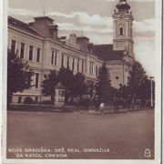 Razglednica Nova Gradiška 193... Realna gimnazija i Katl. crkva