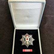 FNRJ - Orden Za Vojne Zasluge sa srebrnim mačevima - prijelazni model