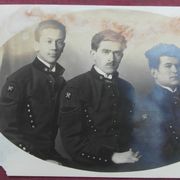Stara fotografija rudara u svečanim uniformama