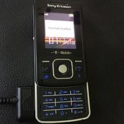 Sony Ericsson T303 klizni minjaturni mobitel