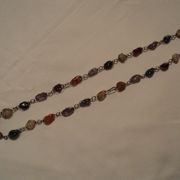 Vintage ogrlica s raznim kamenjem