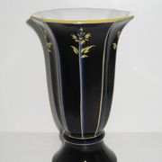 KOBALT  -  porculanska vaza iz 1939.g.  ILMENAU , Germany