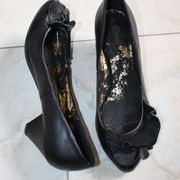 Next kožne cipele sa petom crne boje, vel. 40 (UK 6,5)