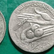 Tunisia ½ dinar, 1976 1997 ****/