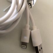Bijeli USB kabel/ kabl za mobitel Iphone, bez adaptera za struju