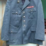 JNA kaput sa oznakama Saobraćajne službe i epoletama Zastavnika