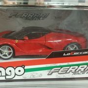 Metalni model maketa automobil Ferrari LaFerrari 1/24 1:24