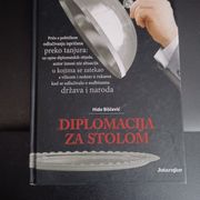 Diplomacija za stolom - Hido Biščević