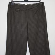 Next hlače sivo-smeđe boje/pruge, vel. L/XL