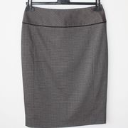 F&F suknja crno-bijele boje/uzorak, vel. 36/S