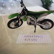 MAKETA MOTORA KAWASAKI KX450