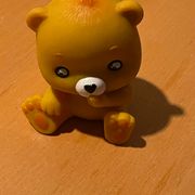 Igračka figura - mali gumeni medvjedić