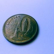 National token Lourdes