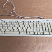 Pc plus KWD-820 Starija tastatura
