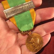 WW1 francuska medalja DRAGOVOLJAC s bar pločicom, JEDNOSTRANA, bronca