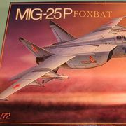 Maketa aviona avion MiG-25 Mig 1/72 1:72
