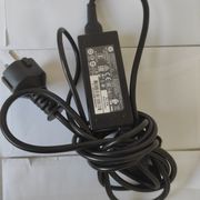 Original adapter/punjač za HP laptop