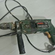 Busilica Bosch sa ruckom csb 650-2re,pali i radi iako malo zeza nekada