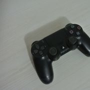 Playstation 4 orginal joystick,fali konektor,kao na slikama,ne znam stanje