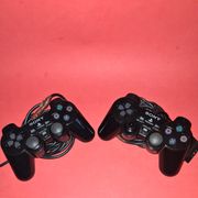 Playstation 2 - Dva crna joysticka