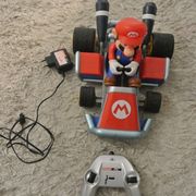 Veci Super Mario kart autic na daljinski,sa punjacem,pali,radi,puni