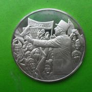 Vie de Charles de Gaulle, Médaille, L'Algérie - Srebro