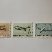 Austrija avioni 1968 čisto sa gumom MNH
