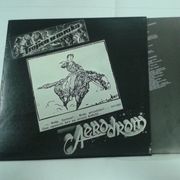 LP AERODROM – TROJICA U MRAKU… hrvatski rock 80-ih, odlično NM očuvano