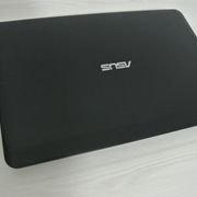 Laptop Asus X554L Intel core i3-5005u 4gb ram pali se i ulazi u bios